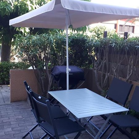 Studio Cabine Avec Jardinet A 30 M De La Plage, Au Calme. Gruissan Exterior photo